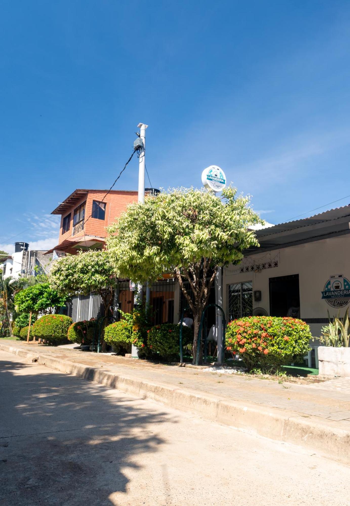 Mi Pueblo Natal Aptos Y Habitaciones Necocli Ngoại thất bức ảnh