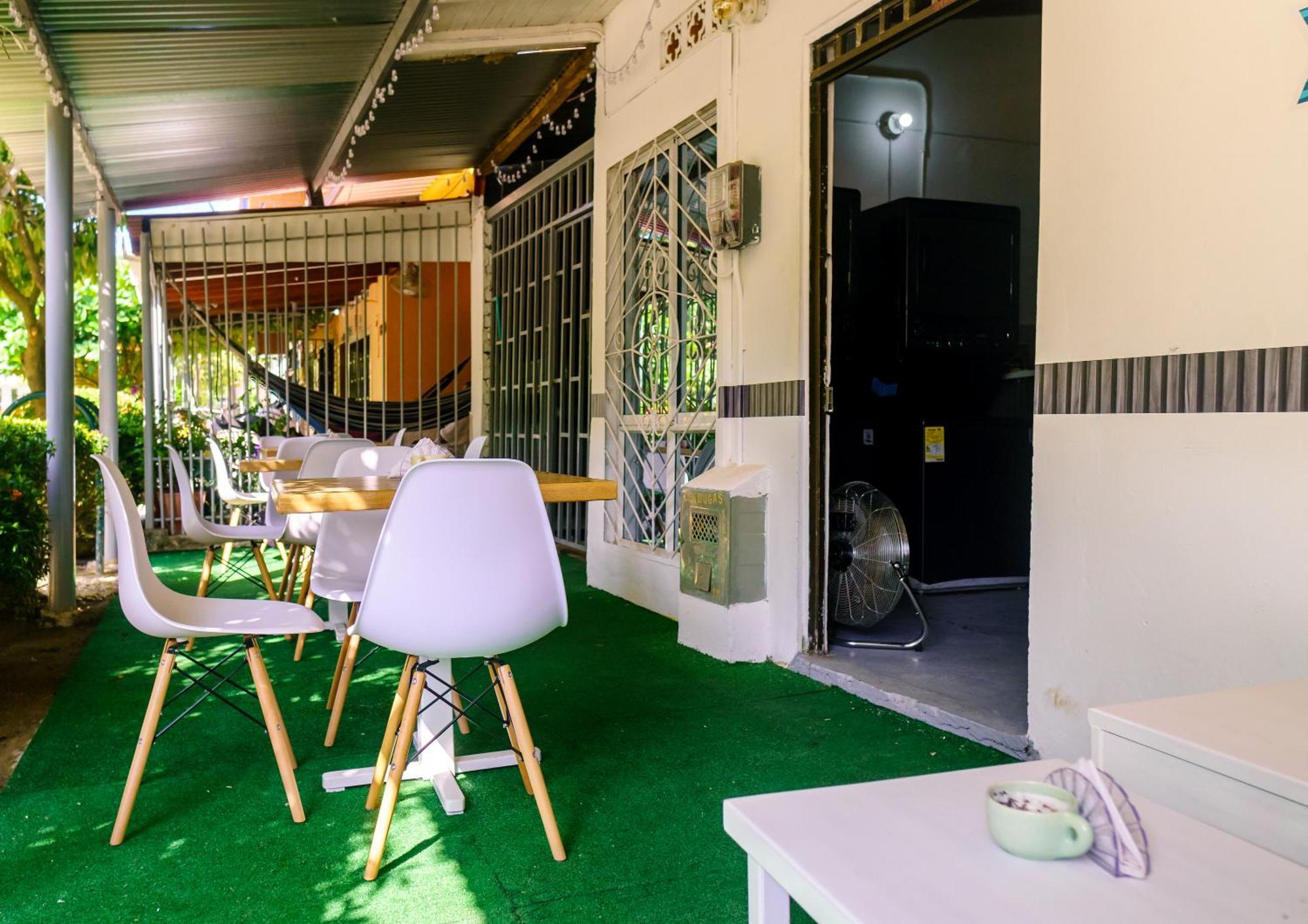 Mi Pueblo Natal Aptos Y Habitaciones Necocli Ngoại thất bức ảnh